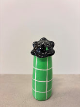 Afbeelding in Gallery-weergave laden, Sausage Figures | Frode (zwart/ groen)