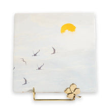 Afbeelding in Gallery-weergave laden, StoryTiles | Golden Holdie Clover