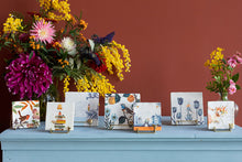 Afbeelding in Gallery-weergave laden, StoryTiles | Golden Holdie Bird