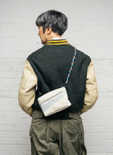 Afbeelding in Gallery-weergave laden, Susan Bijl | The New Bum Bag - Small Reverb Shore &amp; Mint
