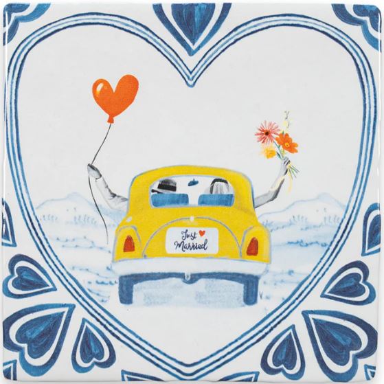 StoryTiles | Just married, off we go!