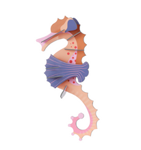 Afbeelding in Gallery-weergave laden, Studio ROOF | Pink Seahorse
