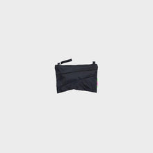 Afbeelding in Gallery-weergave laden, Susan Bijl | The New Pouch Small Black &amp; Black
